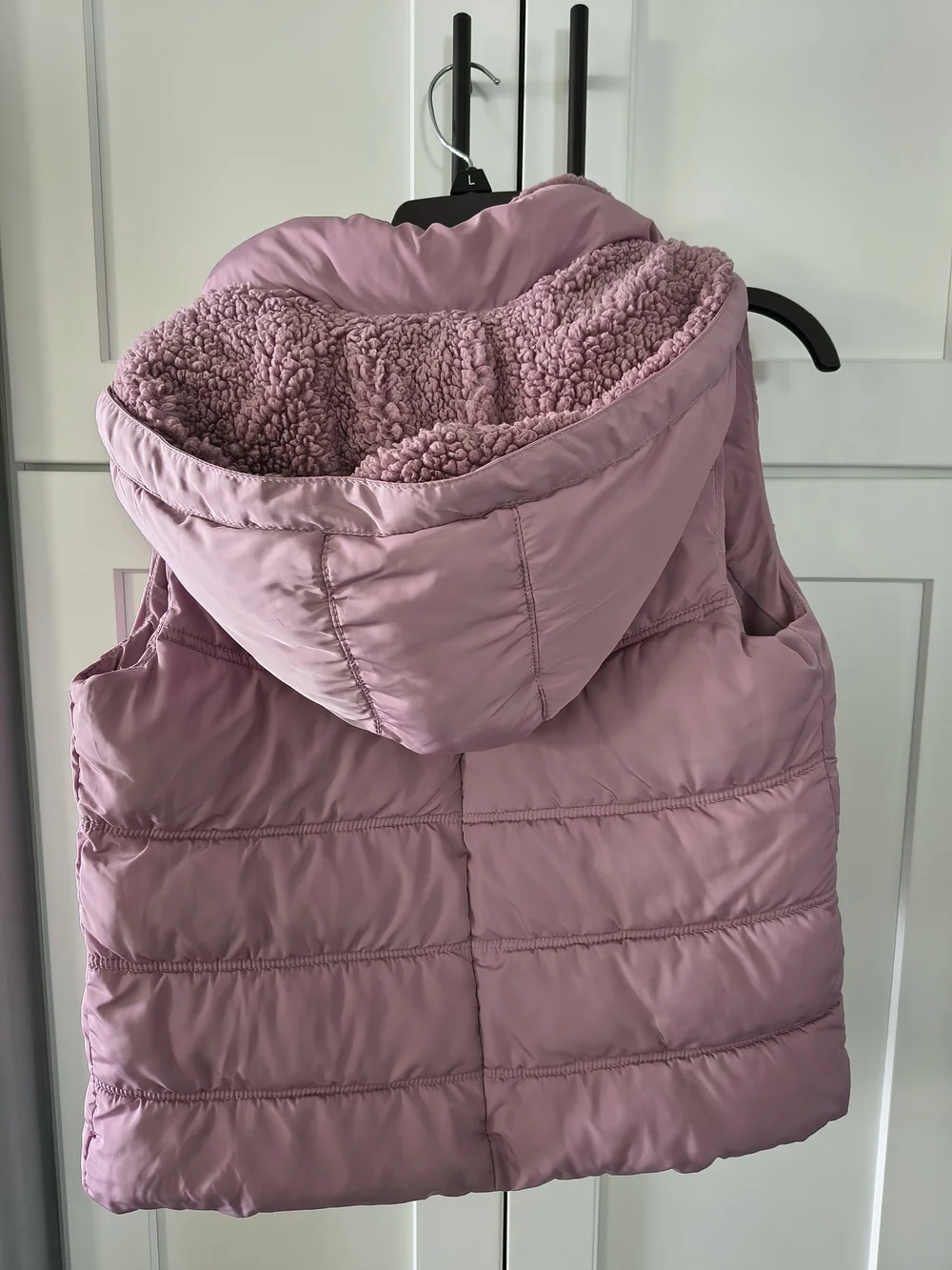 Aeropostale Pink Hooded Puffer Vest - Picture 3 of 4